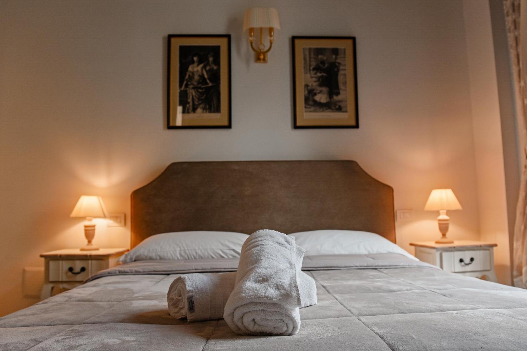 Al Centro Luxury Home Caserta Eksteriør bilde