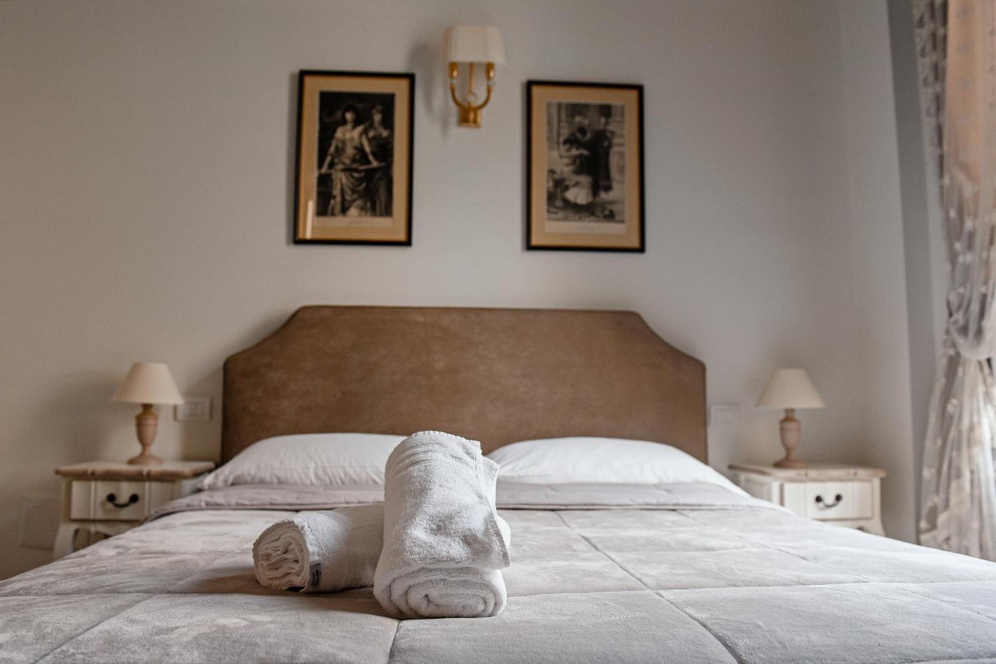 Al Centro Luxury Home Caserta Eksteriør bilde