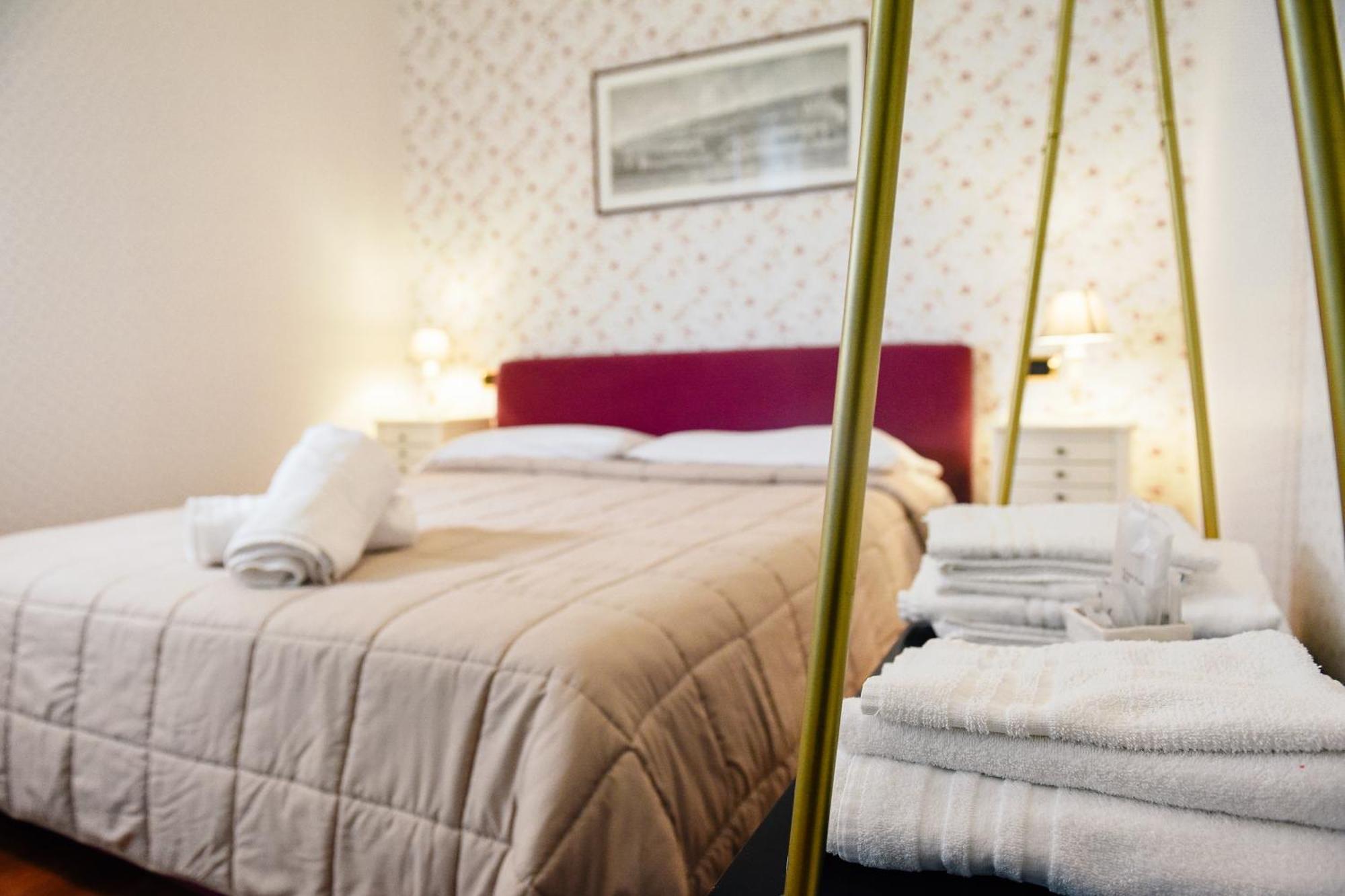 Al Centro Luxury Home Caserta Eksteriør bilde